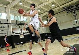 蒂亚戈-席尔瓦：我认为查洛巴手球是点球，这可能改变比赛走向