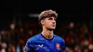 申花蒋圣龙轻伤仍能出战