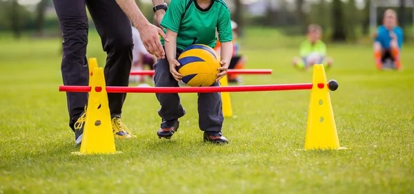 7000万欧！切尔西豪掷千金，曼联小将加纳乔值不值这“天价”？